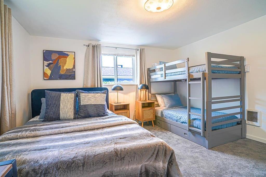 Waterfront Retreat, Relaxation, Fun In Hood Canal Hoodsport Eksteriør bilde